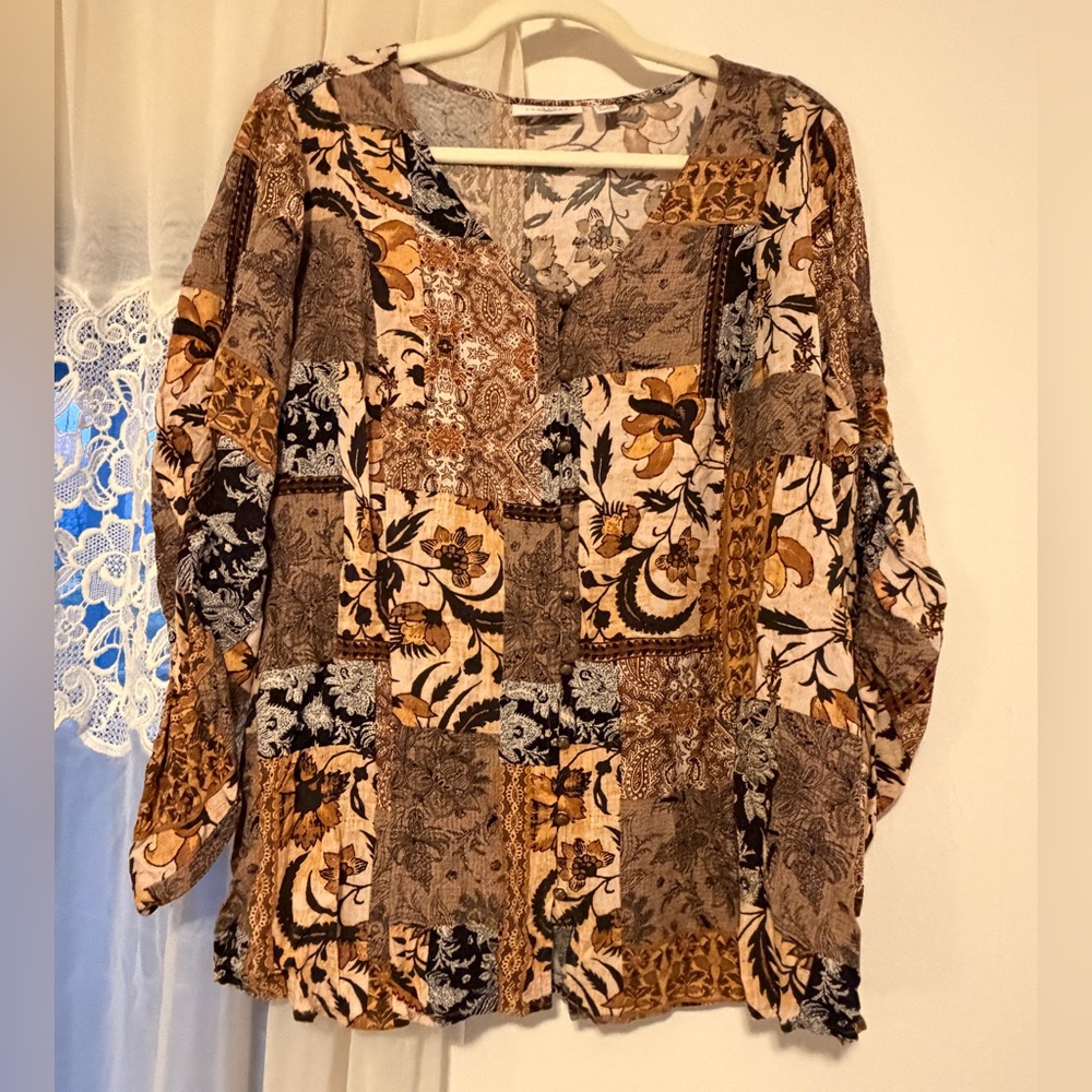 Susan Graver Passport Patchwork Floral Top Flutter Flowy Sleeves Beaded Tassels